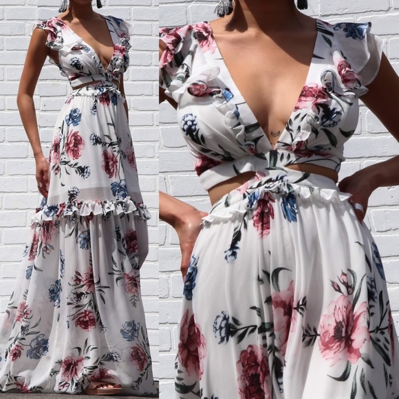 🚨24 HOUR SALE🚨 *LAST 1* Perfect Date Lace Floral Max Dress - Picture 5 of 7